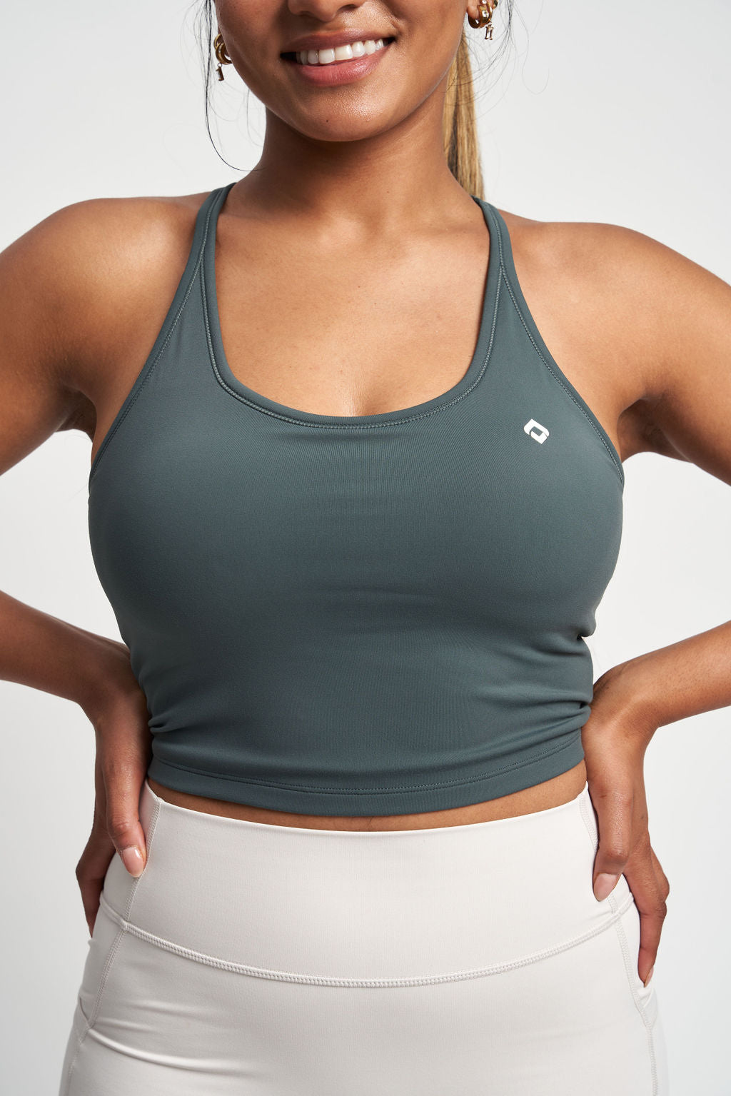 Bally Total Fitness Women’s Peyton Singlet Top – Yoga, Gym & Casual Wear Tank With Mesh Sides